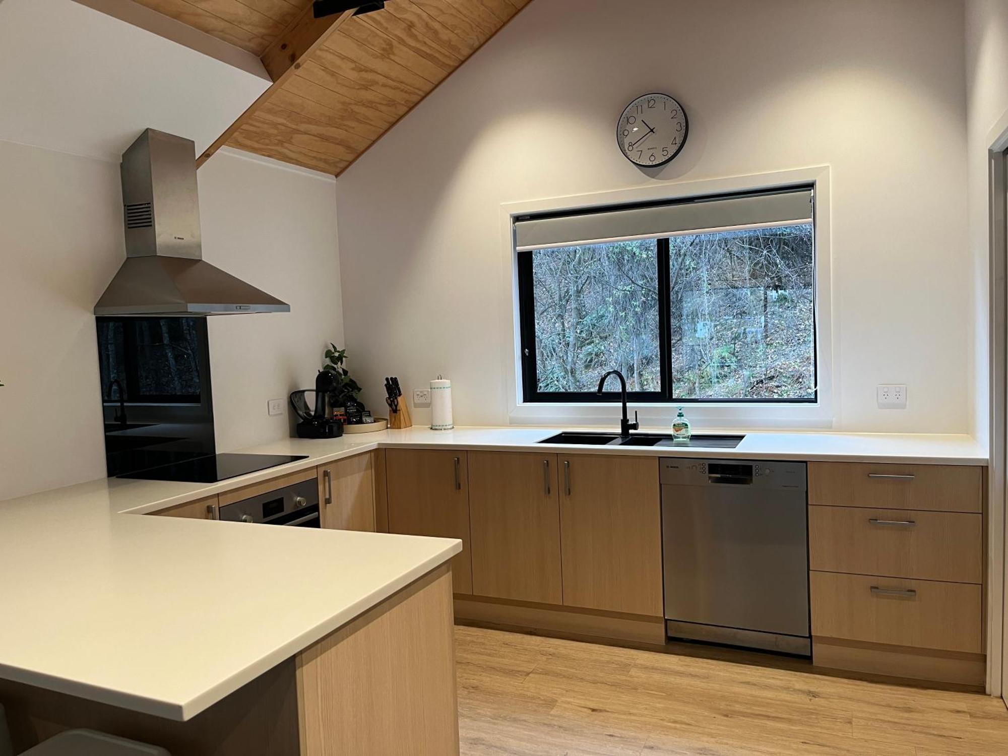 Queenstown Central - Walk To Town - Free Parking - Wifi And Smart Tv - Gym Ngoại thất bức ảnh